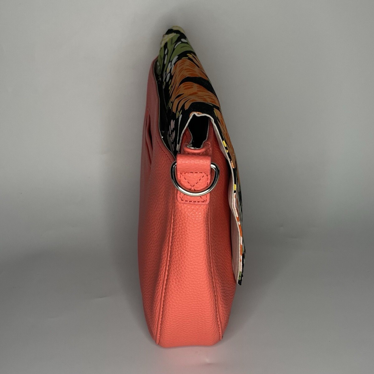 Thirty One Studio 31 Coral Floral Flap Modern Cross Body Purse NO