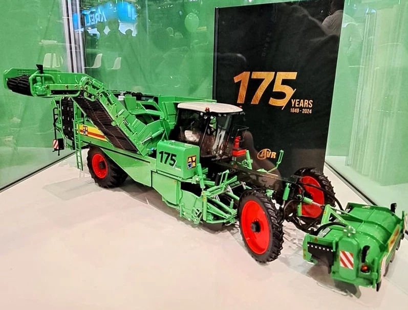 ,MARGE MODELS, Cosechadora de patatas AVR Puma 4.0 - 175 años AVR - Limitada ... - Imagen 2 de 4