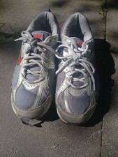Graue nike laufschuhe größe  38,5