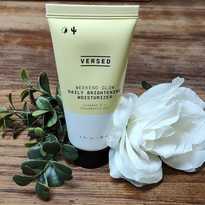 Versed Weekend Glow Brightening Face Moisturizer Vitamin C + Cloudberry 2 oz