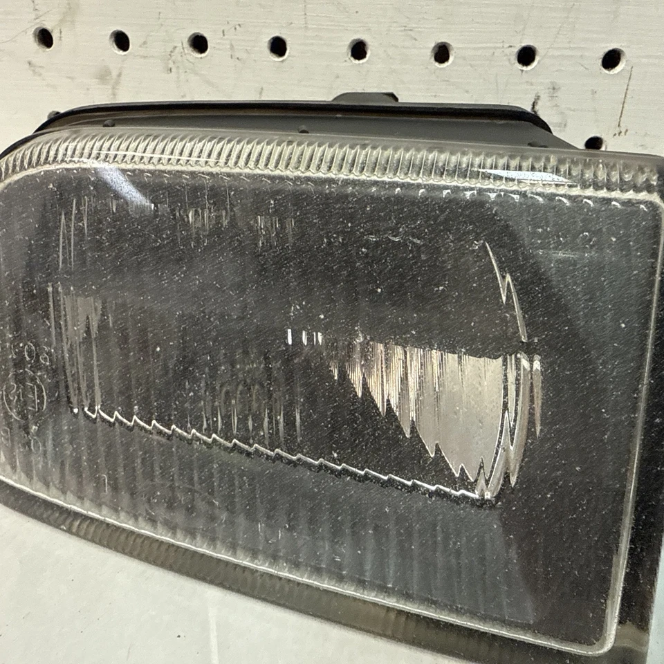 Conjunto de faros antiniebla izquierda y derecha BMW Z3 1996-2002, serie 5 OEM - 63178377941 Foto 3 de 4