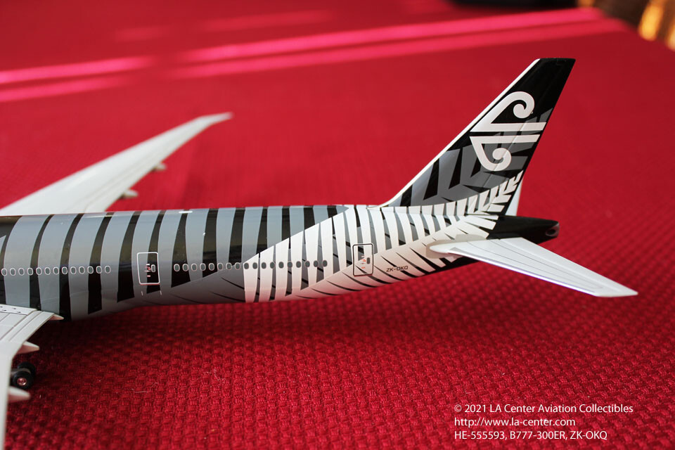 Herpa Wings Air New Zealand Boeing 777-300ER All Black Plastic