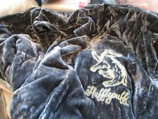 Pottery Barn Teen Harry Potter robe small medium Hufflepuff New