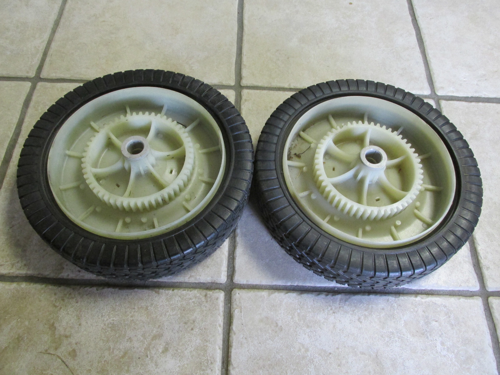 AgriFab Set 44985 Craftsman Lawn Sweeper Wheel & Tire Complete