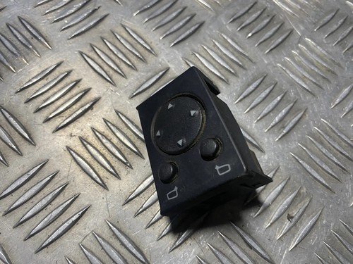 AUDI 100 Avant 4A, C4 Spiegeleinstellschalter 4A0959565 2.50 Diesel 22334502