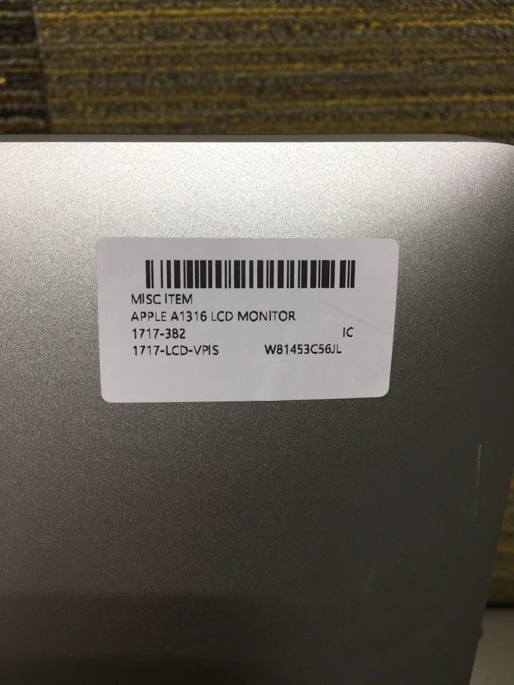 Apple Cinema Display A1316 27" LED Backlit 2560x1440 - Image 4 of 4