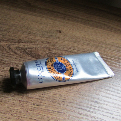 L'Occitane Shea Butter dry skien Foot Cream 1 OZ no box-NEW