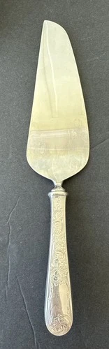OLD MARYLAND KIRK STERLING 1 PIE CAKE SERVER 109g Total HANDLE STERLING 10 1/4”