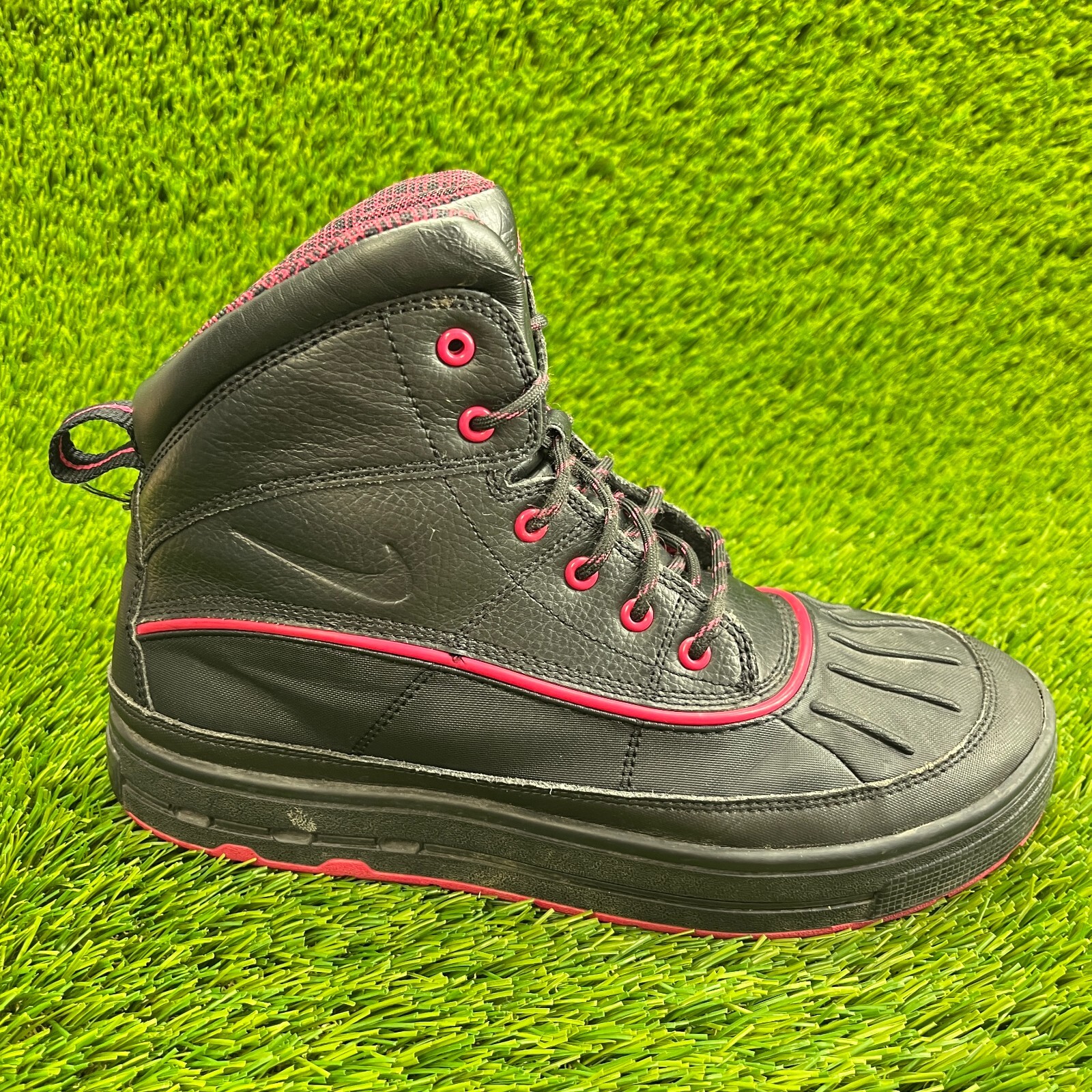 SAOLA Nike ACG Woodside 2 stivali alti da ragazzo taglia 7 anni neri outdoor invernali escursionismo anatra