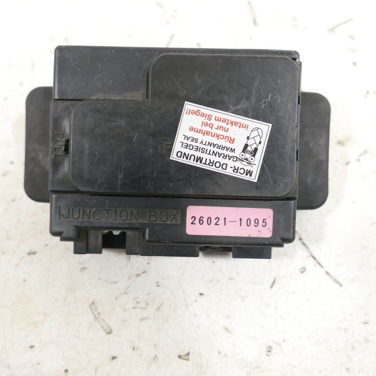 Kawasaki ZX-9R 900 C Fuse Box 26021-1095 Electrical Fuse 70821