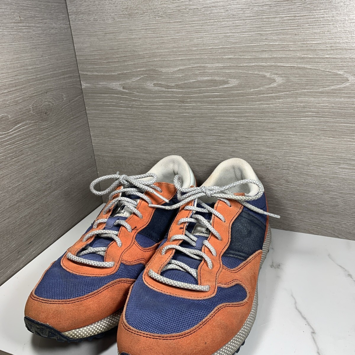 Johnnie-O Range Runner Athletic Training Golf Shoes Orange  display picture 2