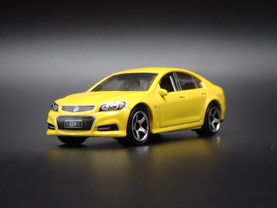 HOLDEN VF COMMODORE SSV 4 FOUR DOOR SEDAN (CHEVROLET SS) 1:64 DIECAST MODEL CAR