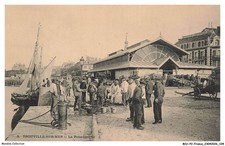 Postal BCUP2-0166-14 Trouville-sur-Mer La Fishmonger