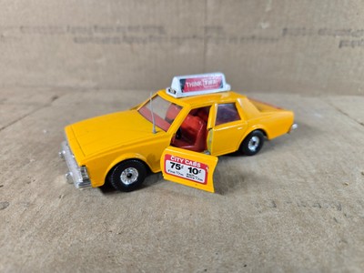 Rare Vintage CORGI Chevrolet Caprice Classic TWA Taxi Cab Great Britain Original