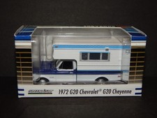 1972 Chevy C20 Cheyenne Navy Blue & White Slide In Camper RR Greenlight 1/64 MIB