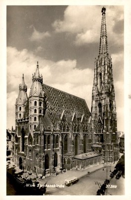 Vienna Vacation, April 17th, 37.589 Postcard
