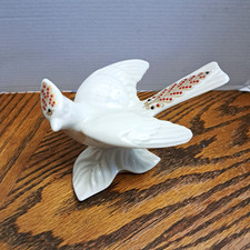 Lenox Jeweled Cardinal 1004 Made In USA 5.5'' L x 3 3/4'' Tall Porcelain