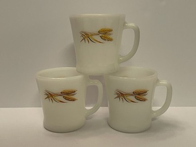 77s-FIRE KING anchor hocking ディズニー マグ Set of 3 Mint HTF Rare Fire King Anchor Hocking D-handle Wheat Mug