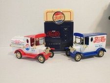 Pepsi Cola Vending Machine AM/FM  Radio And Die Cast Coin Bank Car Vtg Bundle