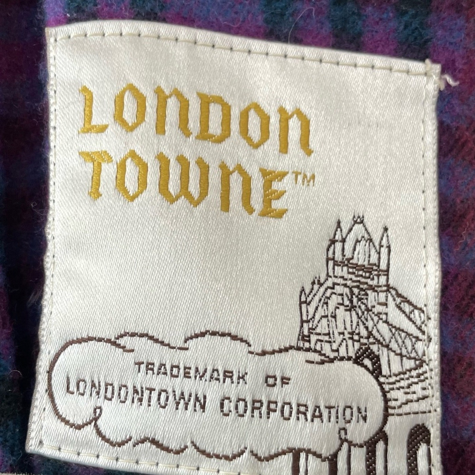 London Towne Purple Trench Coat Size 6 Petite Vintage