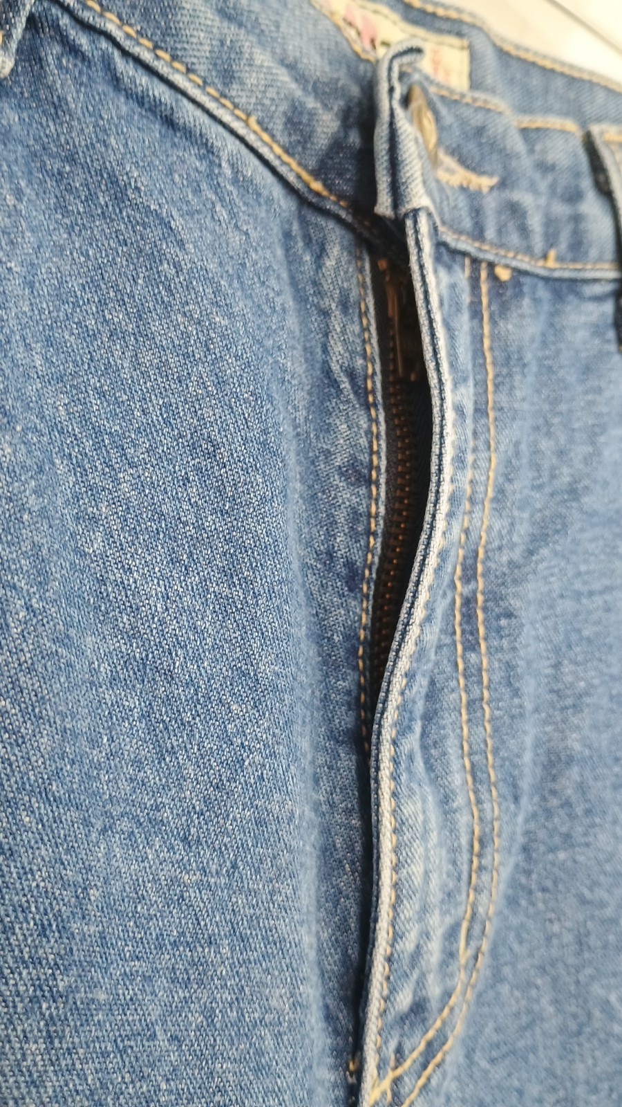 Second Generation Embroidered Capri Blue Denim Je… - image 6