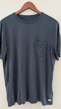 Vuori Mens Linear Tech Tee Performance Pocket Size Medium
