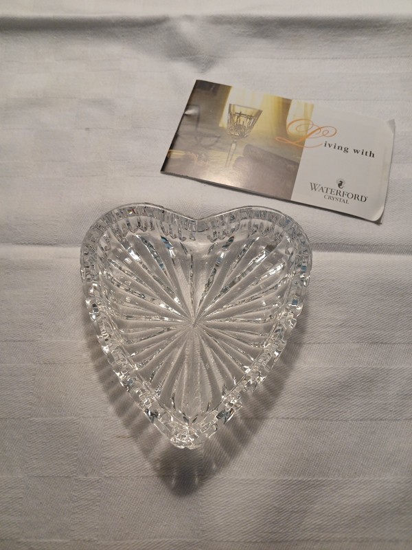 Waterford Crystal Heart Dish Ring Holder #7878140065 - Ireland - New with Box