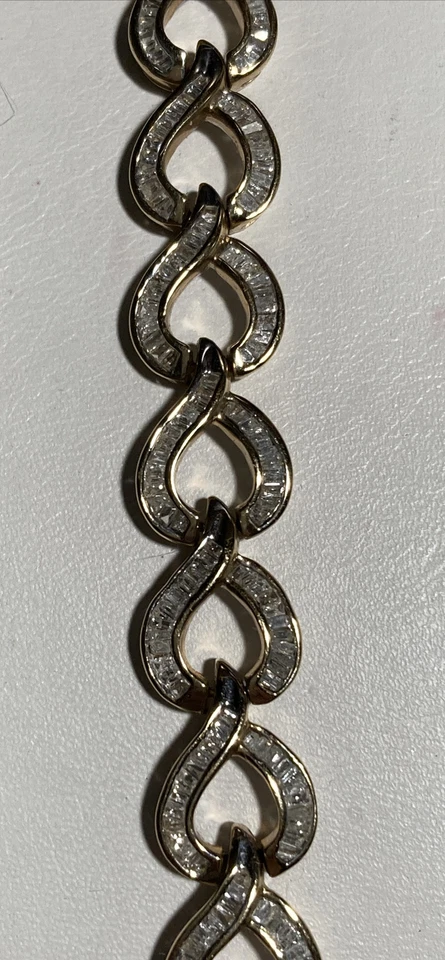 Brazalete de diamantes de oro amarillo de 10 quilates de 6,50 quilates 7 1/4 pulgadas Foto 3 de 4