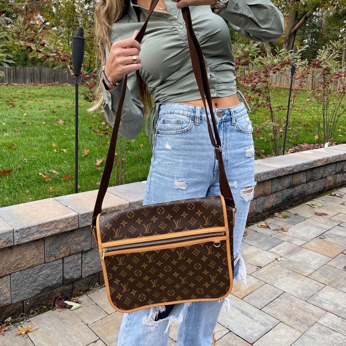 Louis Vuitton Bosphore Crossbody Messenger Shoulder Bag Louis Vuitton Bosphore Crossbody Messenger Shoulder Bag