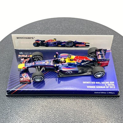 MINICHAMPS 1/43 Infiniti Red Bull RB9 Sebastian Vettel 2013