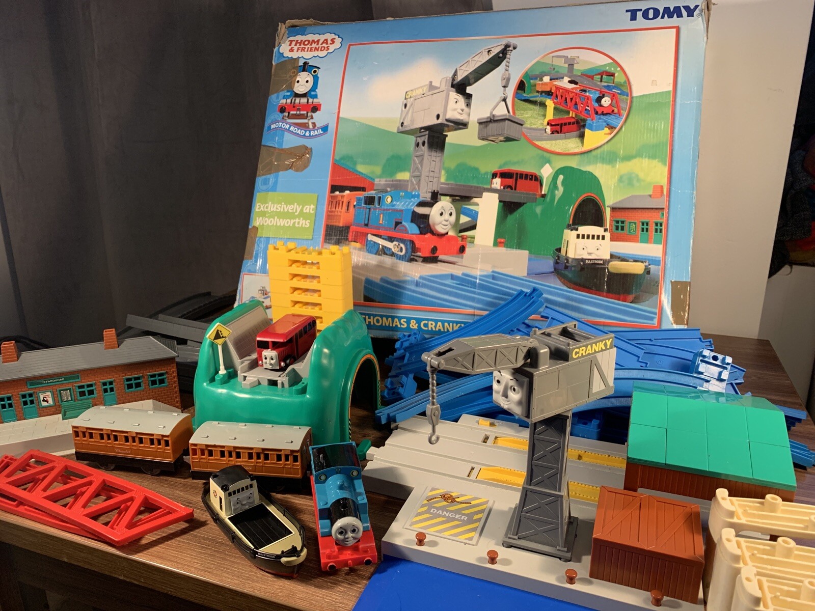 thomas and cranky train set