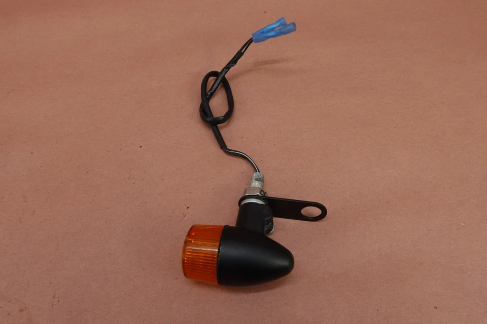 Señal de giro trasero derecho Triumph Bonneville T100 2009-2016 Foto 3 de 4