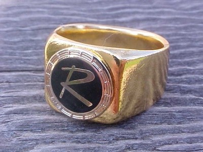 1960s RAMBLER ''R'' LOGO GOLD CHROME RING #9 NOS HI- QUALITY CLASS AMERICAN MOTORS