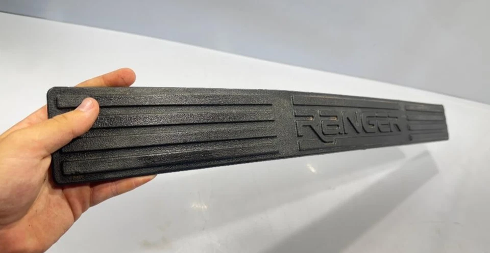 Ford Ranger 1993-2011 placa de umbral de puerta delantera derecha P/N F37B-1013260-abw fabricante de equipos originales usado Foto 2 de 4