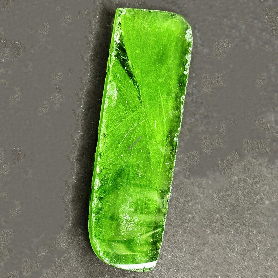 AAA++ Green Emerald 505.60 Ct Lab Created Uncut Raw Rough Premium Quality Gems - Image 4 of 4