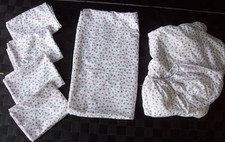 Betsey Johnson Pink Roses 6-Piece Queen Sheet Set Polyester Microfiber