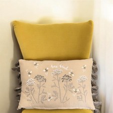 Primitives By Kathy  Bee Kind  Decorative Thr...
