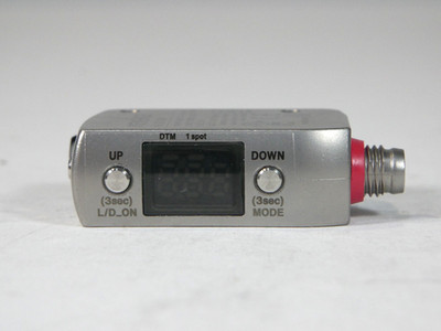 Keyence LR-ZB100CP CMOS-Lasersensor mit integrierter Auswerteinheit