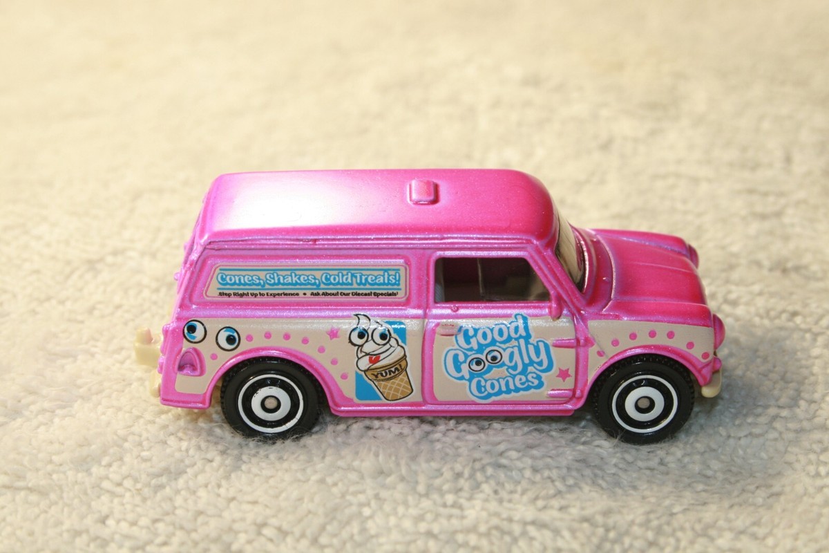Matchbox Superfast 1965 Austin Mini Van -Dairy Farms-gold 2006-Used