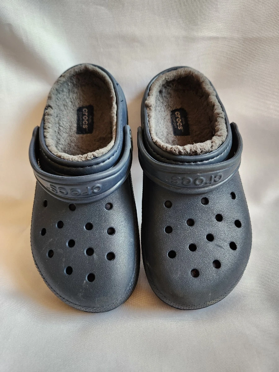 dual crocs comfort clogs