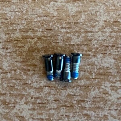 4 Pentalobe Bodem Schrauben für Apple MacBook Air 13'' 2022 2024 A2681 A3113
