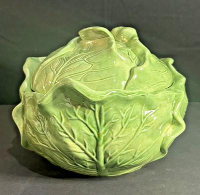 Vintage Cabbage Lettuce Serving Bowl Light Green Leafy Lid Holland Mold 1970