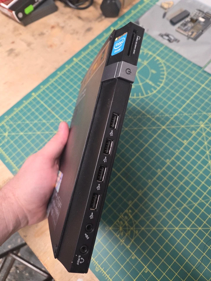 Asus Ebox 1033 Ultra SFF PC - LINUX - Image 4 of 4