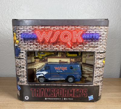 Hasbro Transformers Collab Stranger Things Freakwency & 8-trax