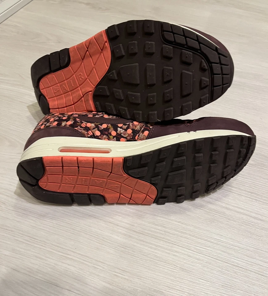 Size 10 - Women's Burgundy Nike Air Max 1 Liberty Flower Excellent Condition - Image 2 of 4