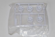 Revell 2003 Jeep Wrangler 85-4501 Parts Wheel Assemblies 125 Revell 2003 Jeep Wrangler 85-4501 Parts Wheel Assemblies 125