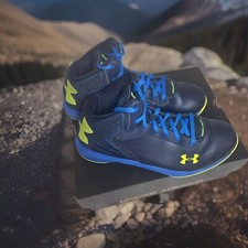 Youth Size 5Y Blue Under Armour BGS Torch Basketball Shoes 1259014-408 preowned