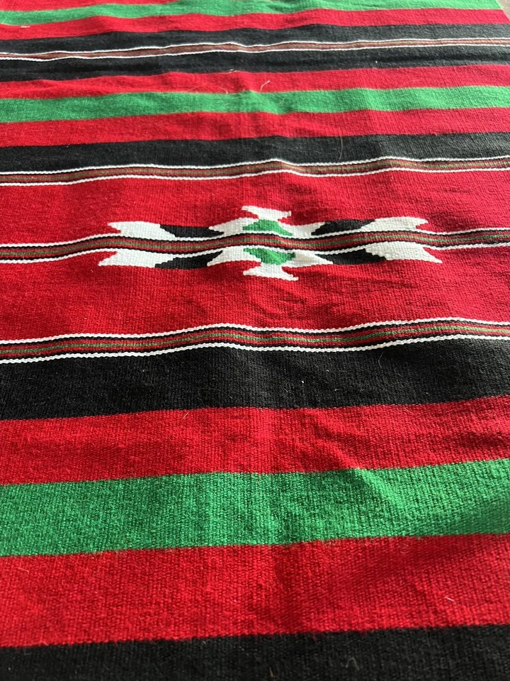 2 alfombras de corredor de lana mexicana de colección 26”x 80” aún unidas rojas verdes negras blancas nuevas Foto 3 de 4