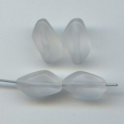 18 VINTAGE CRYSTAL MATTE ACRYLIC 18x11mm. UNIQUE NUGGET BEADS 1988