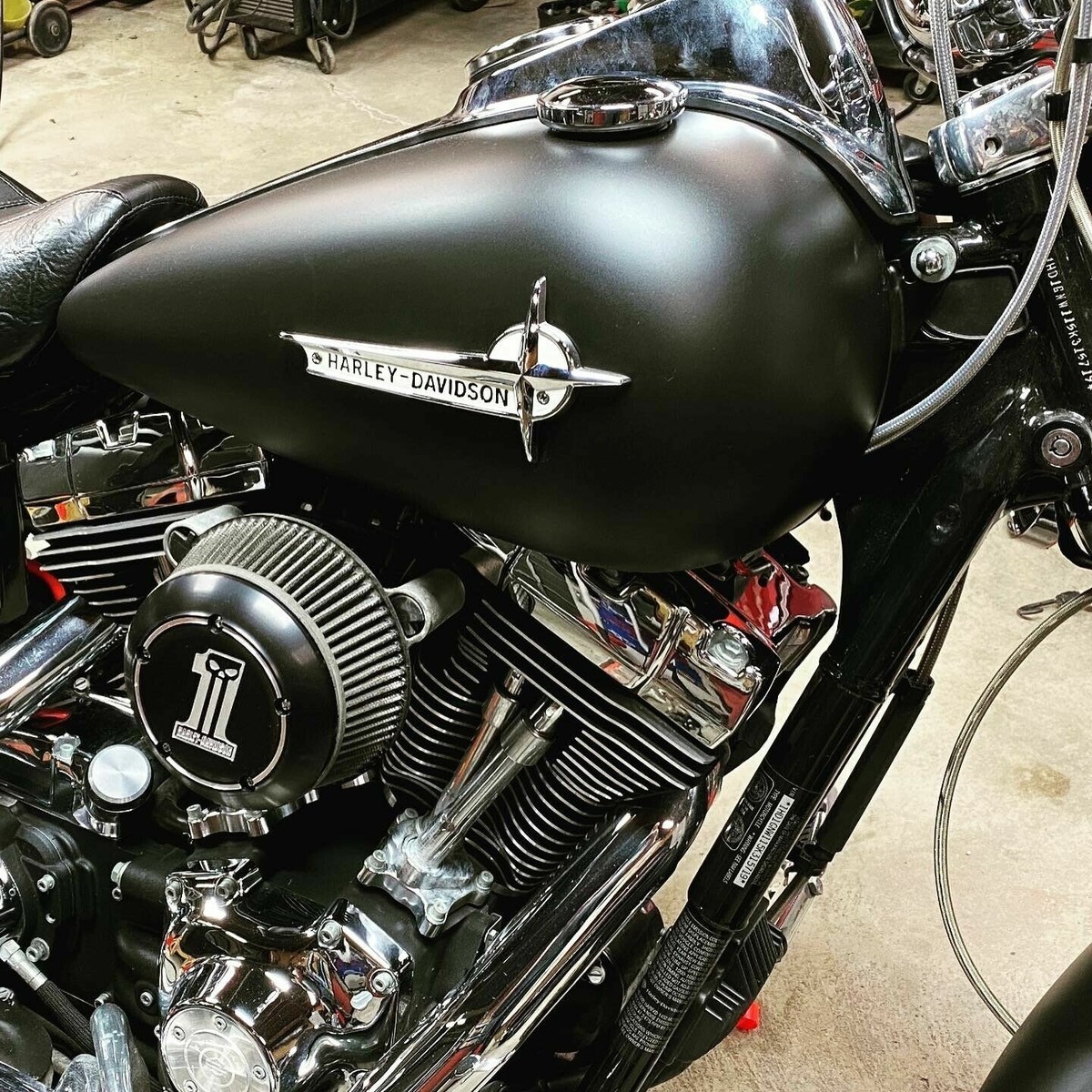🔥Genuine Harley Vintage Style Gas Fuel Tank Emblems Badges 🔥Genuine Harley Vintage Style Gas Fuel Tank Emblems Badges